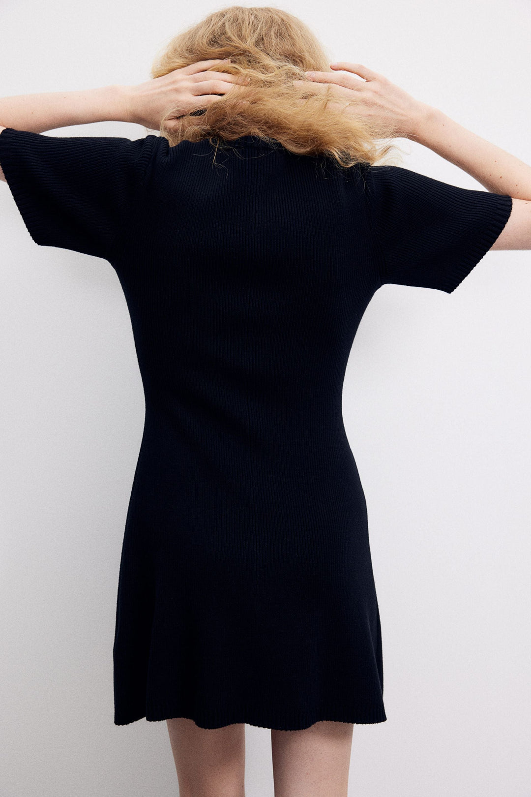 JADE™ – MIDI DRESS IN RIBBED KNIT