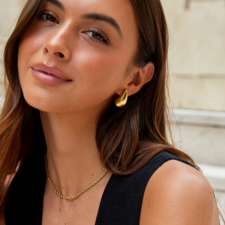 AME™ – GOLD TEARDROP EARRINGS