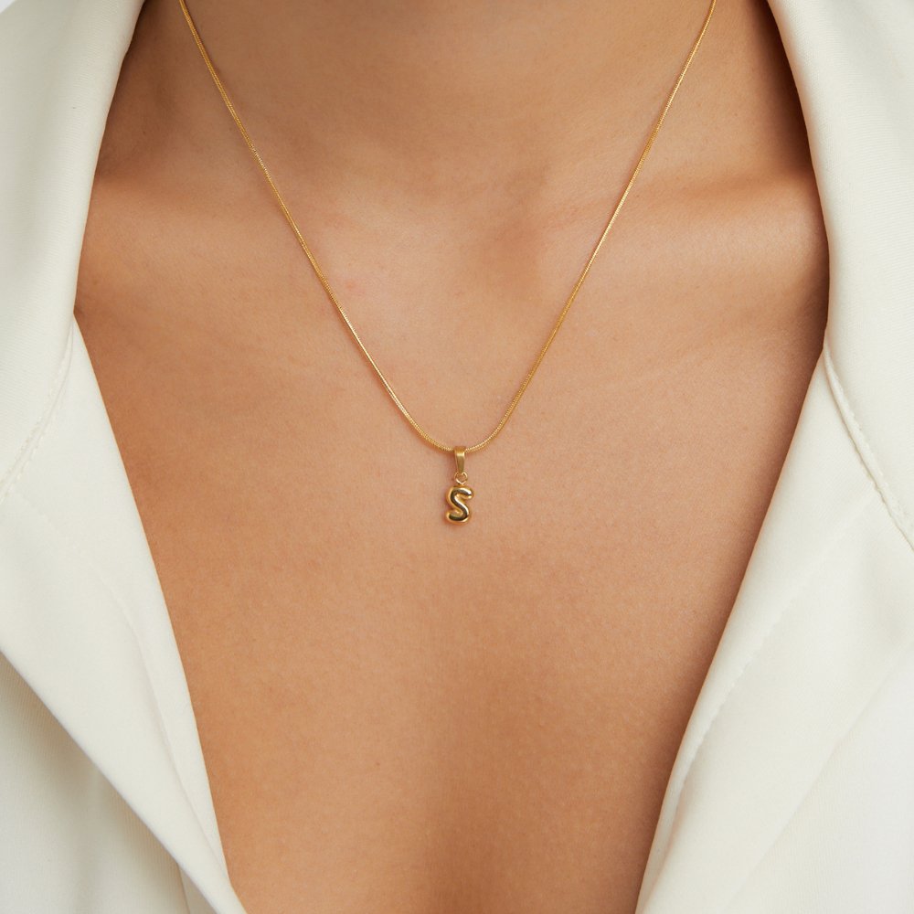 CHIC™ – BUBBLE LETTER NECKLACE