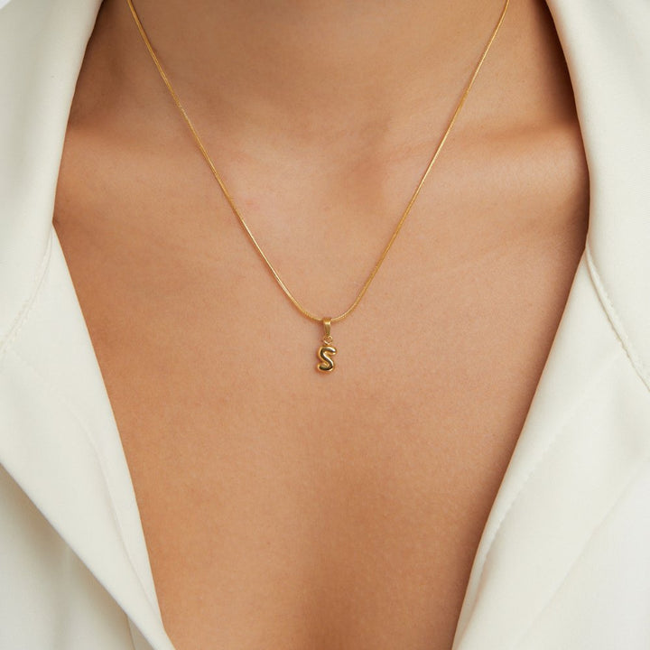 CHIC™ – BUBBLE LETTER NECKLACE