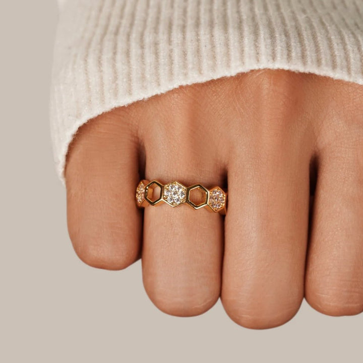 BEE™ – GOLD & CRYSTAL RING