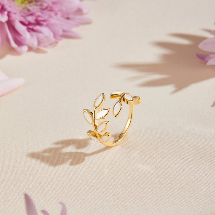 SERENE™ – GOLD LEAF RING