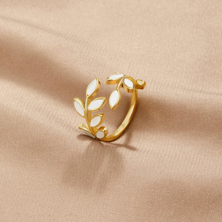 SERENE™ – GOLD LEAF RING