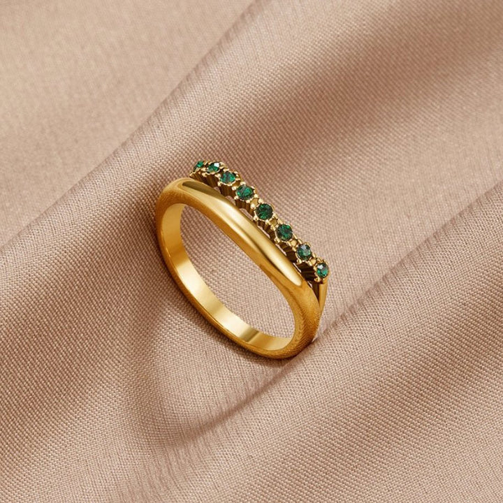 MARY™ – EMERALD GREEN LAYERED RING