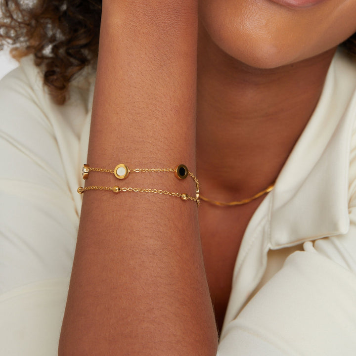 ONYX™ – WHITE STONE BRACELET