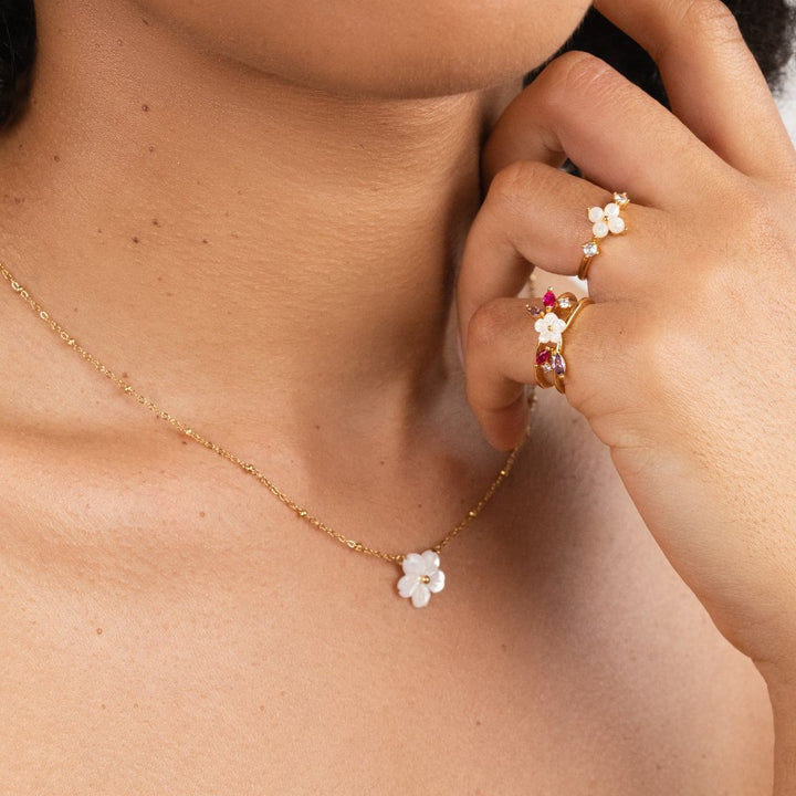 GREATNESS™ – BLOSSOM FLOWER NECKLACE