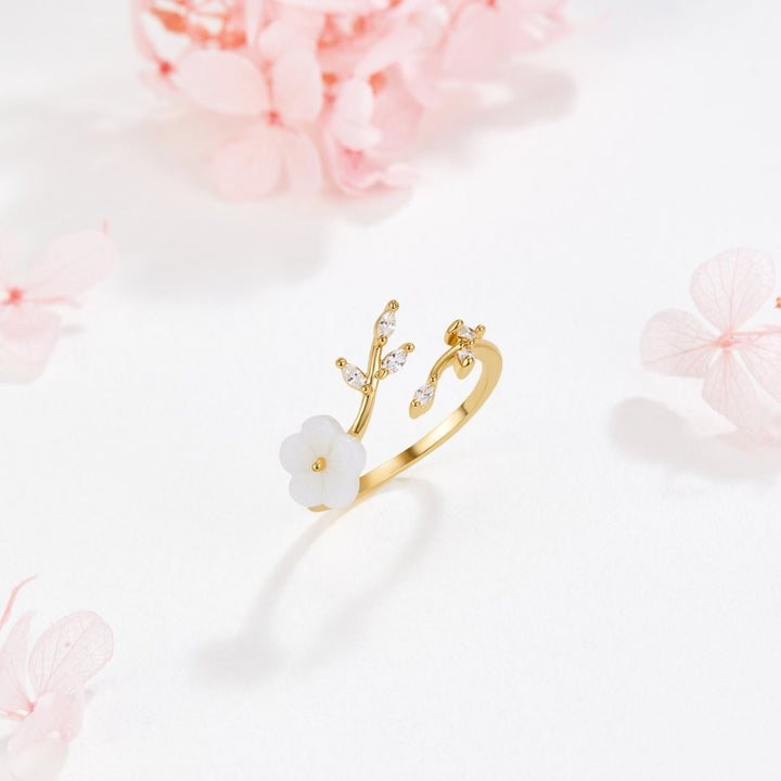 RISE™ – WHITE BLOSSOM RING